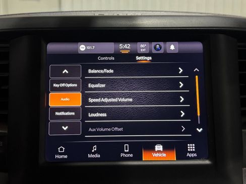 Used 2024 RAM 5500 Tradesman w/ Chrome Appearance Group AWD/4WD image 21