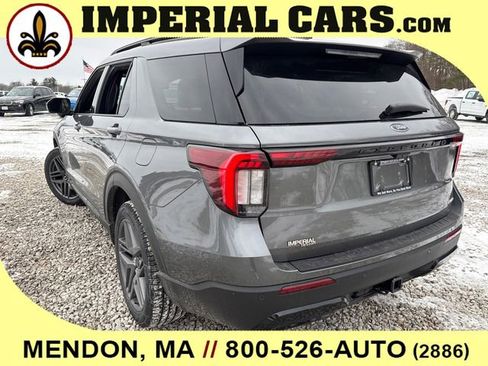 New 2026 Ford Explorer ST-Line w/ ST-Line Street Pack image 9