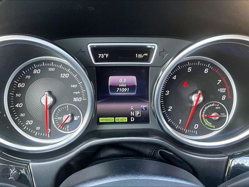 Used 2017 Mercedes-Benz GLE 550e image 26