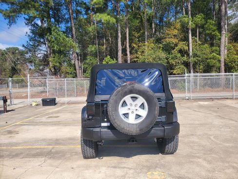 Used 2017 Jeep Wrangler Unlimited Sport w/ Quick Order Package 24S image 5