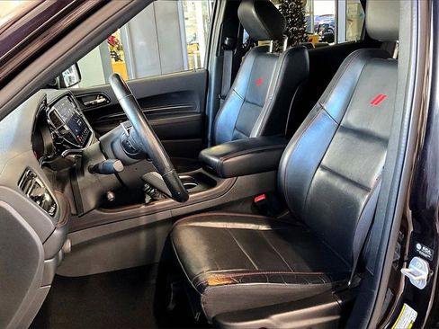 Used 2024 Dodge Durango GT image 3