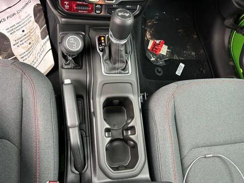 New 2025 Jeep Wrangler Rubicon AWD/4WD image 18