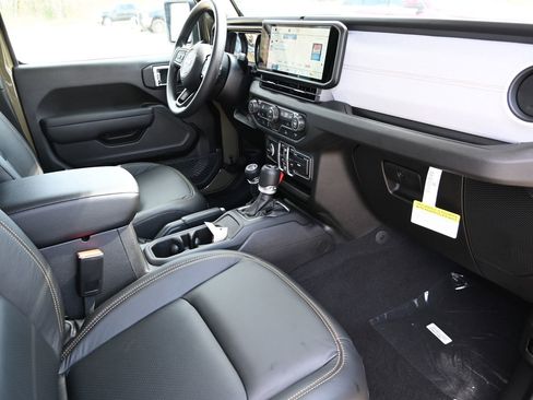 New 2026 Jeep Wrangler Sport image 25
