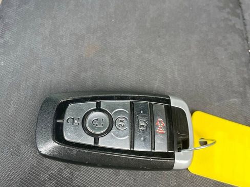 Used 2023 Ford Bronco Wildtrak AWD/4WD image 13