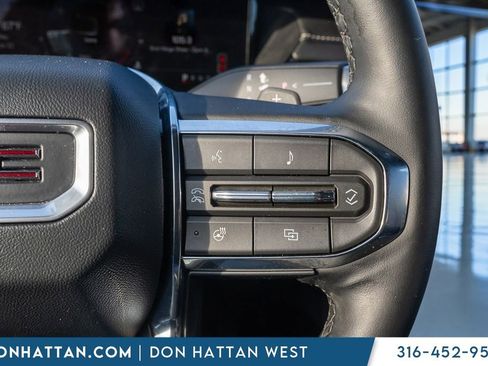 Used 2025 GMC Acadia Elevation FWD image 12