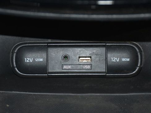 Used 2019 Kia Soul ! image 21