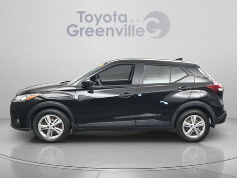 Used 2022 Nissan Kicks S FWD image 5