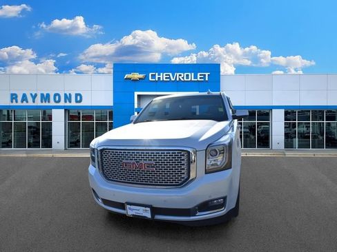 Certified 2017 GMC Yukon Denali w/ Open Road Package AWD/4WD image 7
