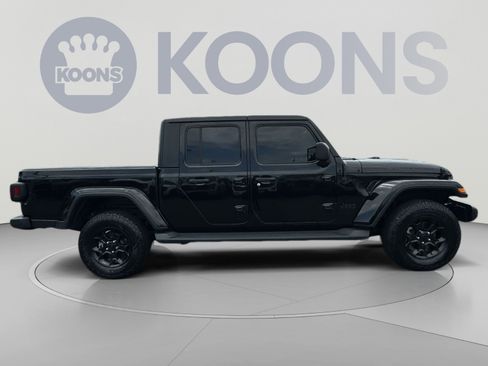 Used 2023 Jeep Gladiator Overland AWD/4WD image 12