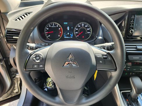 Used 2024 Mitsubishi Eclipse Cross ES AWD/4WD image 9