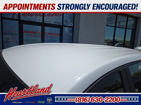 Used 2023 Chevrolet Equinox LS FWD image 19