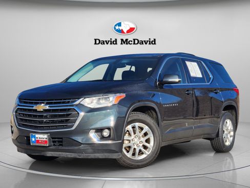 Used 2018 Chevrolet Traverse LT image 1