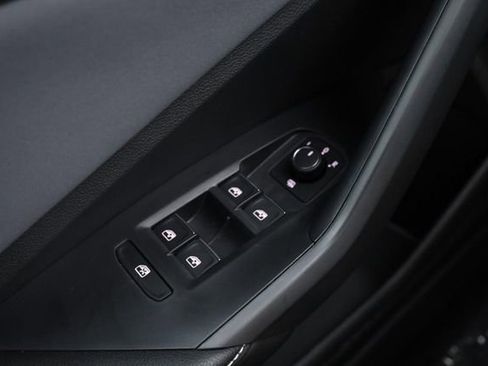 New 2026 Volkswagen Jetta SE image 17