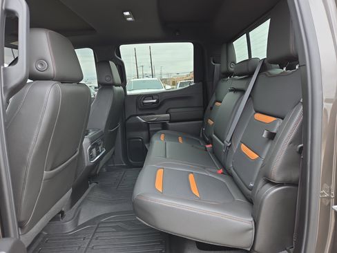 Used 2019 GMC Sierra 1500 AT4 w/ AT4 Premium Package image 11