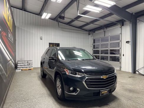 Used 2019 Chevrolet Traverse LT image 17