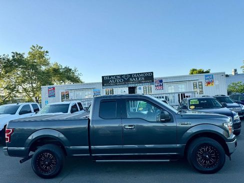 Used 2018 Ford F150 XLT w/ Equipment Group 302A Luxury image 6
