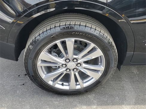 Certified 2023 Cadillac XT5 Premium Luxury w/ LPO, Floor Liner Package image 6