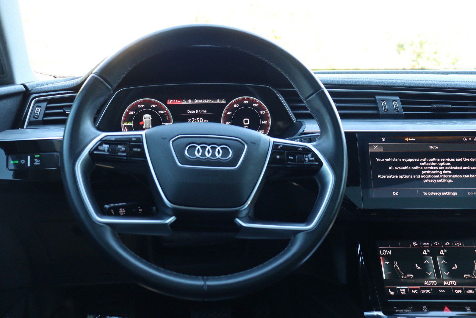 Used 2024 Audi Q8 e-tron Premium Plus AWD/4WD image 22