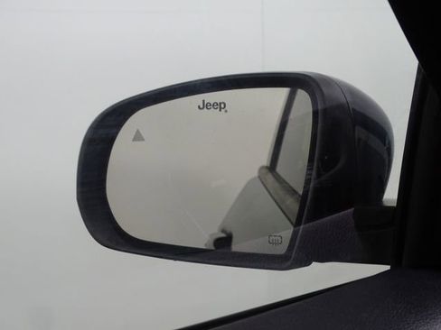 Used 2018 Jeep Compass Limited w/ Navigation Group image 43