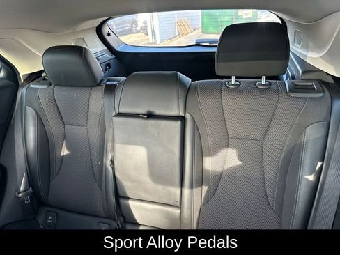 Used 2023 Buick Envision Preferred image 22