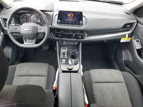 Used 2025 Nissan Rogue SV AWD/4WD image 13