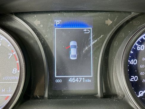 Used 2024 Toyota Camry SE image 19