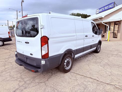 Used 2018 Ford Transit 150 130 Low Roof RWD image 3