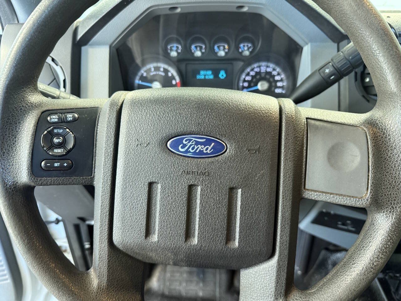 Used 2015 Ford F250 XL w/ FX4 Off-Road Package AWD/4WD image 18