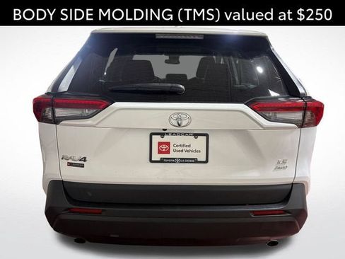 Certified 2023 Toyota RAV4 LE AWD/4WD image 5