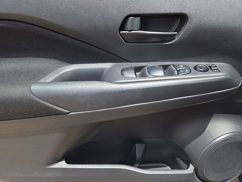 Used 2024 Nissan Kicks S FWD image 19