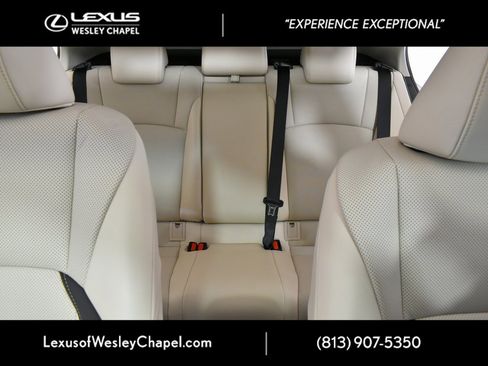 New 2025 Lexus ES 350 w/ Premium Package image 9