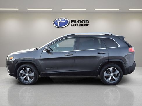 Used 2019 Jeep Cherokee Limited image 4