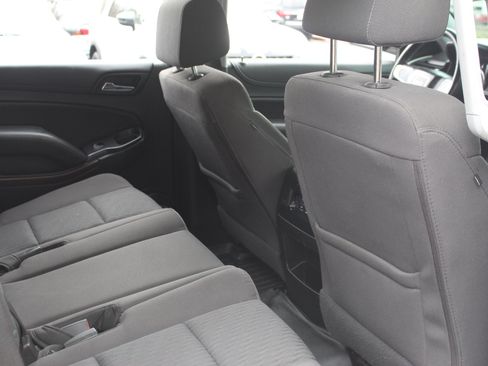 Used 2020 GMC Yukon SLE image 28