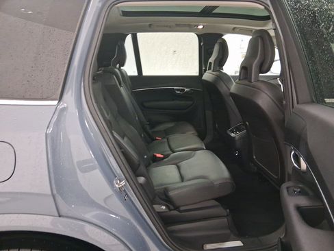 Used 2020 Volvo XC90 T6 Momentum w/ Protection Package image 30