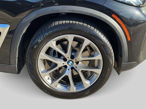 Certified 2024 BMW X5 xDrive40i w/ Parking Assistance Package image 7