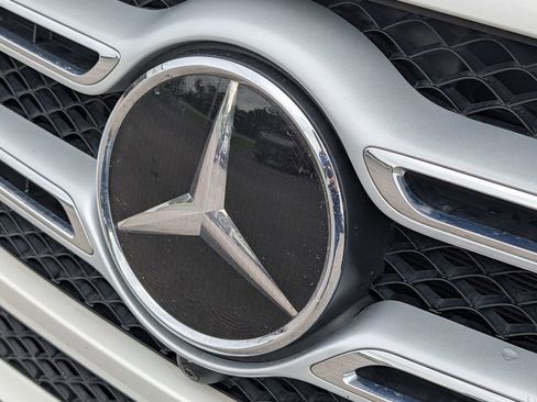 Used 2020 Mercedes-Benz GLE 450 4MATIC image 38