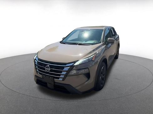 Used 2025 Nissan Rogue SV AWD/4WD image 7