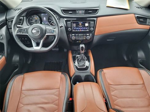Used 2019 Nissan Rogue SL w/ Premium Package image 16