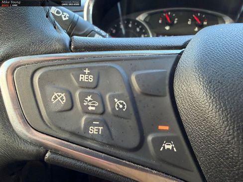 Certified 2019 Chevrolet Equinox LT w/ Driver Convenience Package image 22