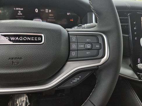 New 2026 Jeep Grand Wagoneer L Limited AWD/4WD image 23