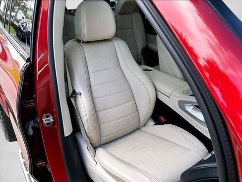 Used 2022 Mercedes-Benz GLS 450 4MATIC image 9