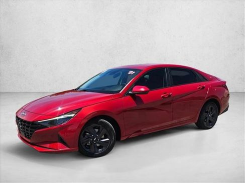 Used 2021 Hyundai Elantra SEL w/ Convenience Package FWD image 1