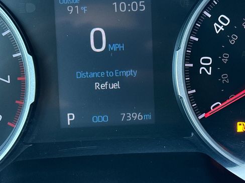 Used 2022 Toyota RAV4 LE image 33