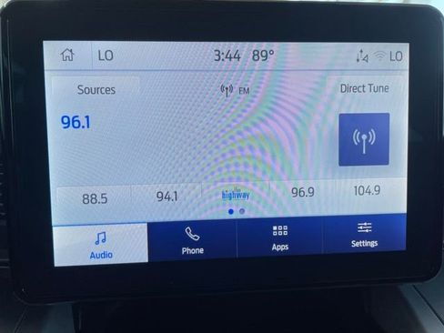 Used 2024 Ford Explorer XLT image 12