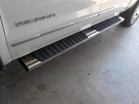 Used 2018 GMC Sierra 1500 SLT image 35