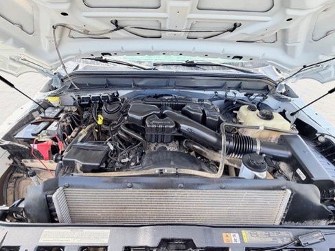 Used 2016 Ford F250 XL w/ Power Equipment Group image 22