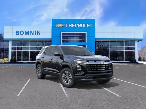 New 2026 Chevrolet Equinox LT w/ Safety and Technology Package FWD image 2
