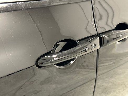 New 2026 Chrysler Pacifica Pinnacle image 13