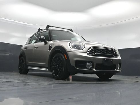 Used 2019 MINI Cooper Countryman S w/ Premium Package FWD image 44