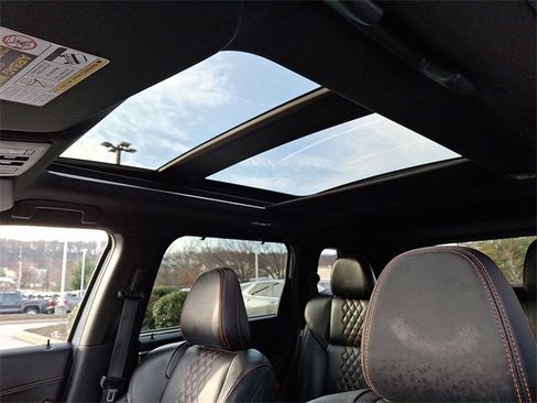 Used 2022 Mitsubishi Outlander SEL image 14